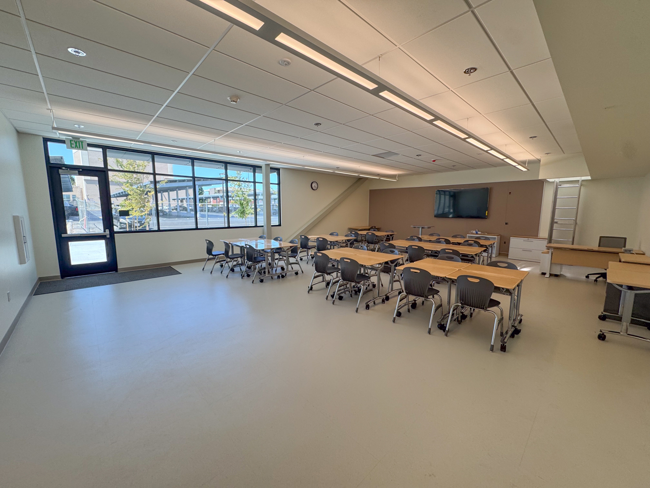 San Mateo Gym Paint Job